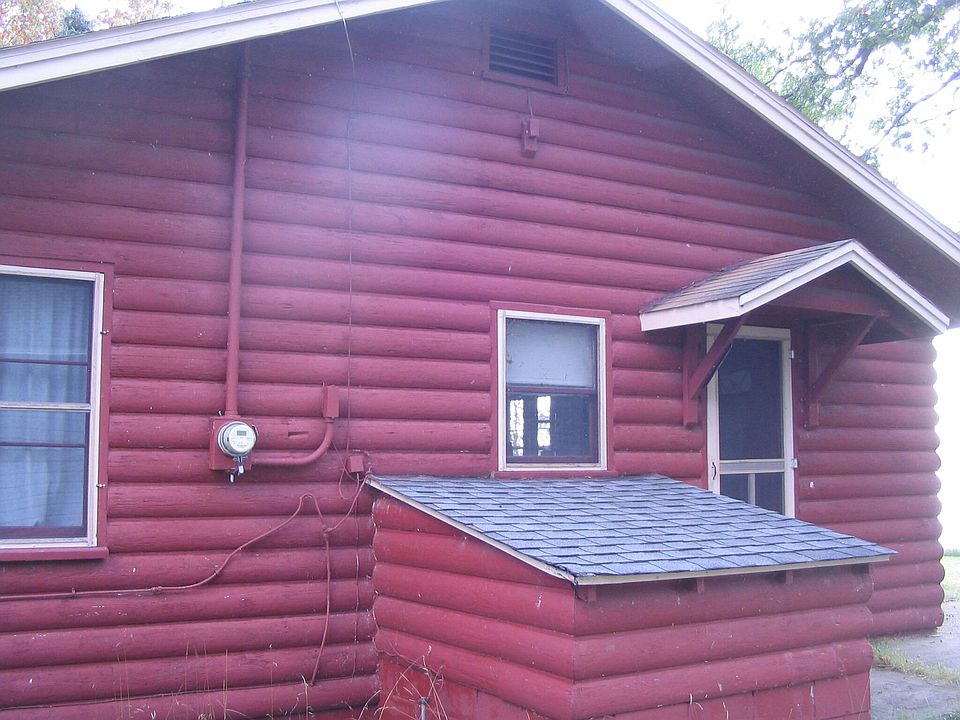 2nd image of 9231 N Lake Shore Dr