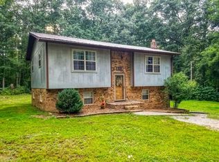 528 Mary Cromwell Rd, Jamestown, TN 38556