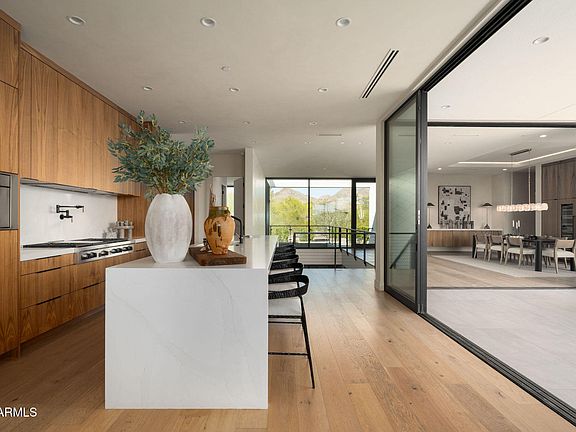 5th image of 4039 E RANCHO Drive