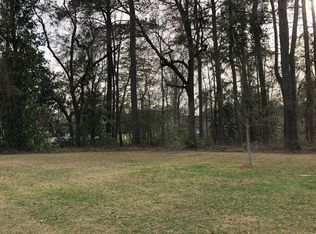 Holly Inn Rd #E, Summerville, SC 29483