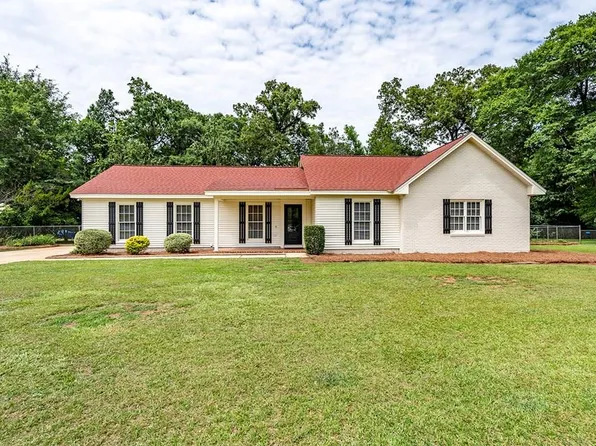 528 Iveys Scenic Dr, Albany, GA 31721
