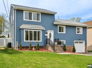 63 Woodland Ave, Verona, NJ 07044