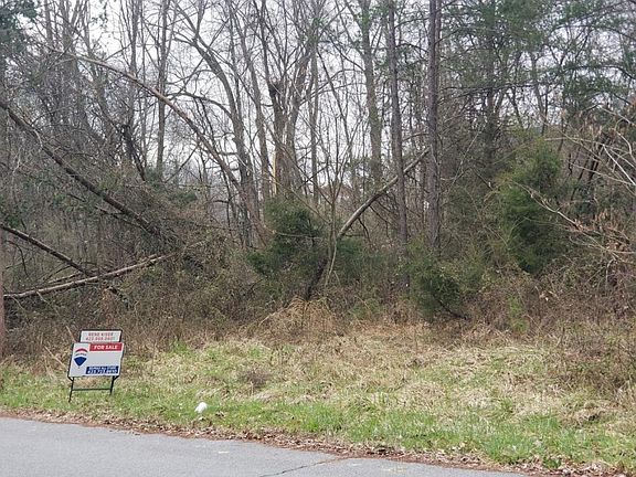 3rd image of Brookfield Dr