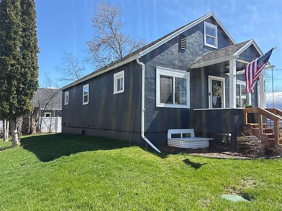 3rd image of 211 Harmony Rd