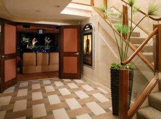 203 Frankfort Ave, Huntington Beach, CA 92648