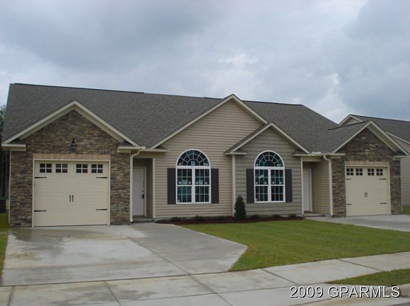 1st image of 3356-B Ellsworth Drive #B