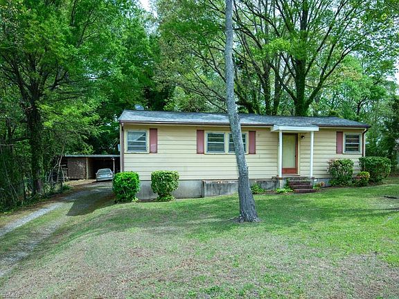 3rd image of 3316 Pine Valley Rd