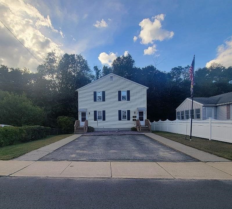 1st image of 457 Charlton St