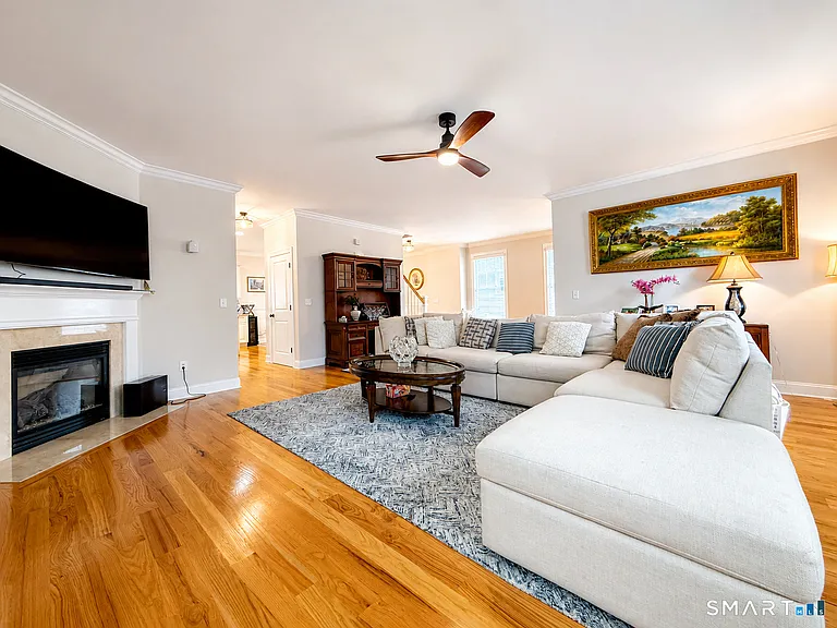 24 Warsaw St — Photo 10