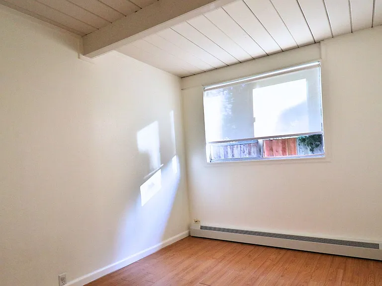 2467 Alvin St — Photo 21
