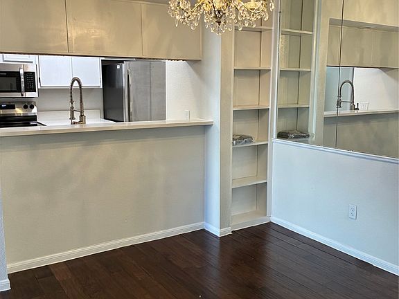 2nd image of 1500 Bay Area Blvd #1500W325