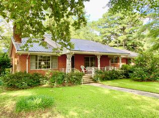 42 3rd St, Belmont, MS 38827