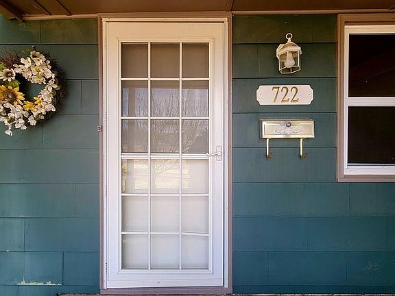 4th image of 722 Lincoln Ave