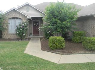 1530 Berryvine Dr, Conway, AR 72034