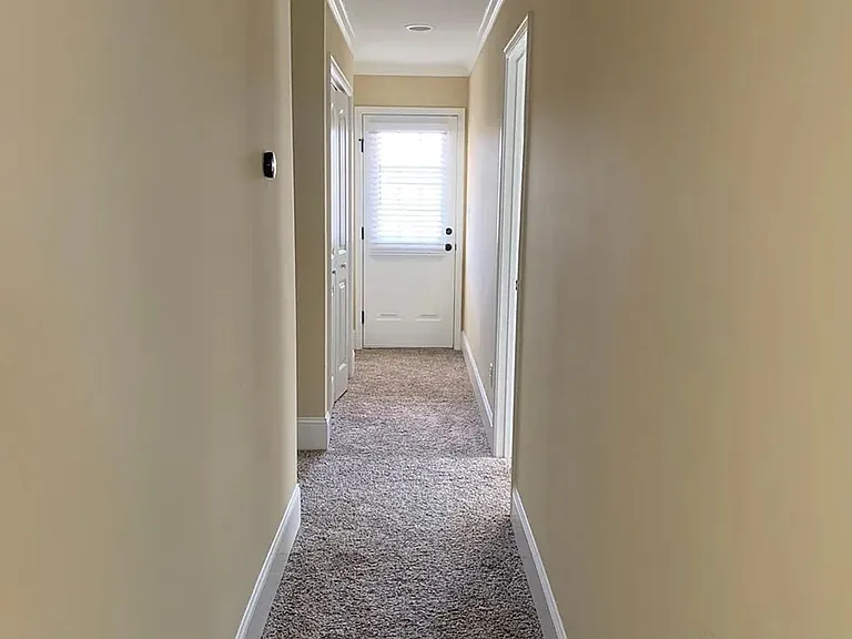 3 Bedroom/3 Bathroom Townhome Minutes from the Medical District — Photo 11