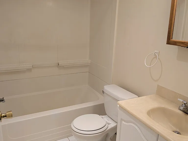 16 Juniper Rd #14A — Photo 10