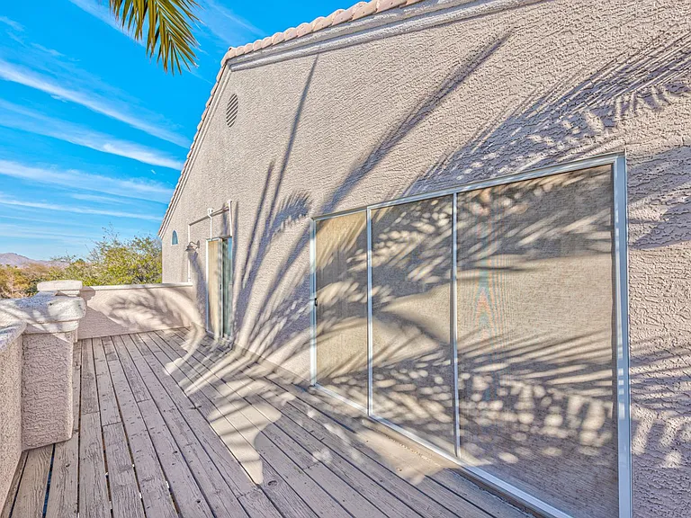 2175 Fountain Springs Dr — Photo 17