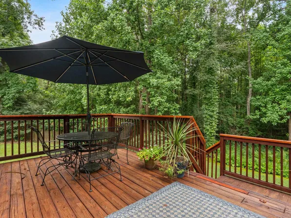 108 Caprice Ct, Lexington, SC 29072