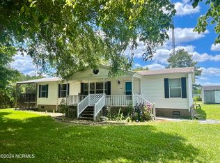 1134 Tar Landing Rd, Williamston, NC 27892