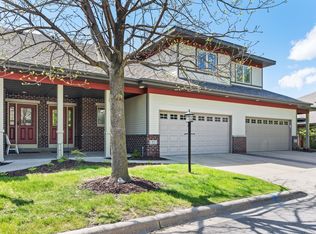 25 Windswept Way, Fitchburg, WI 53719