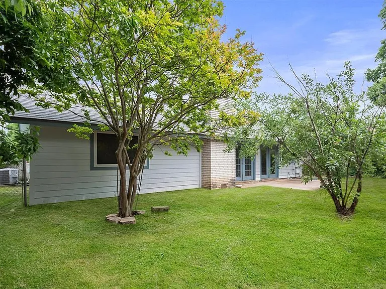 1401 Meadowmear Dr — Photo 28