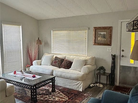 5th image of 25350 W Posey Dr