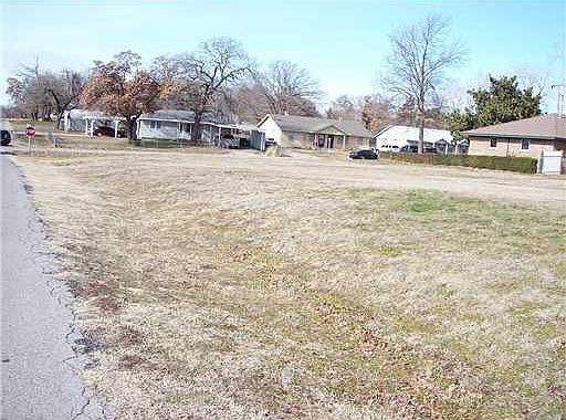 2nd image of Corner Of Hawkins And 1st Lot 13-14-15