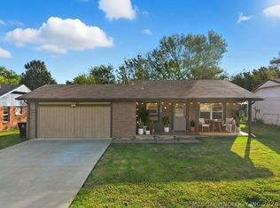 1213 S Maple Pl, Broken Arrow, OK 74012