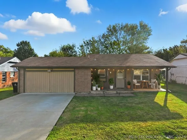 1213 S Maple Pl, Broken Arrow, OK 74012