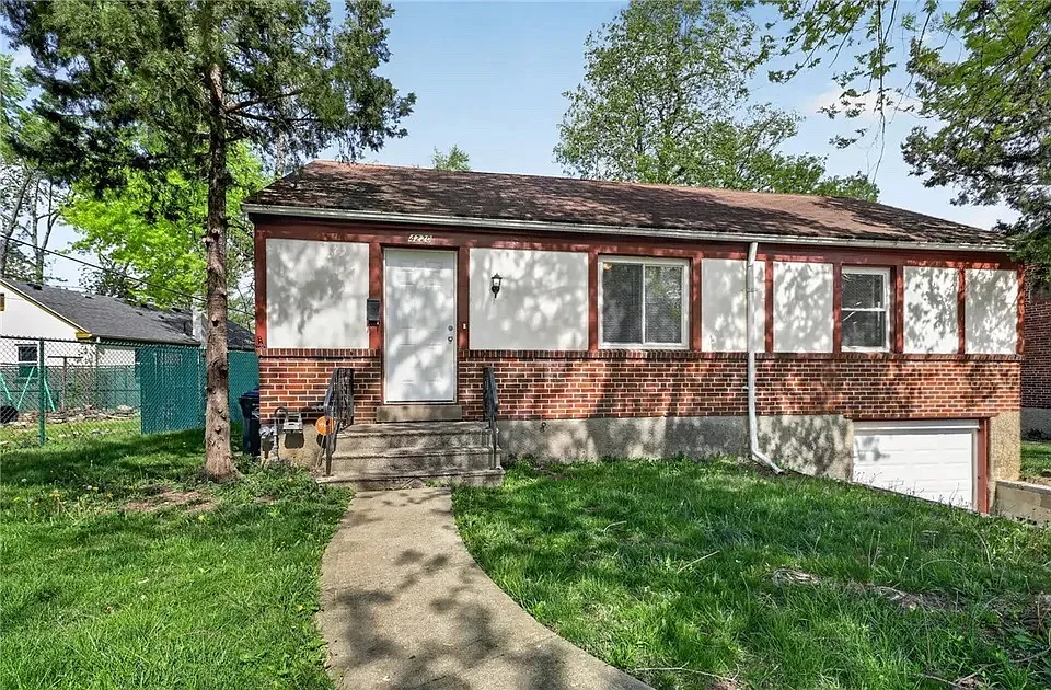 3 bed, 1068 sqft, $1,250 — Photo 2