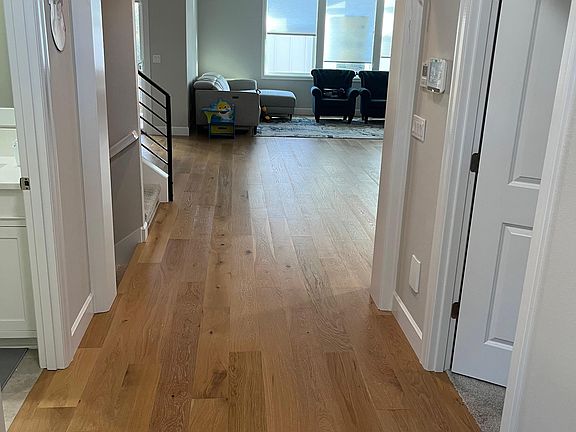 Entrance Passage & Great Room