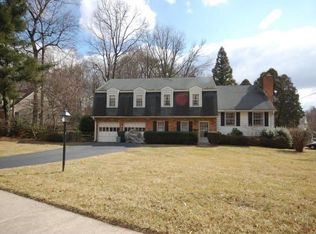 3635 King Arthur Rd, Annandale, VA 22003