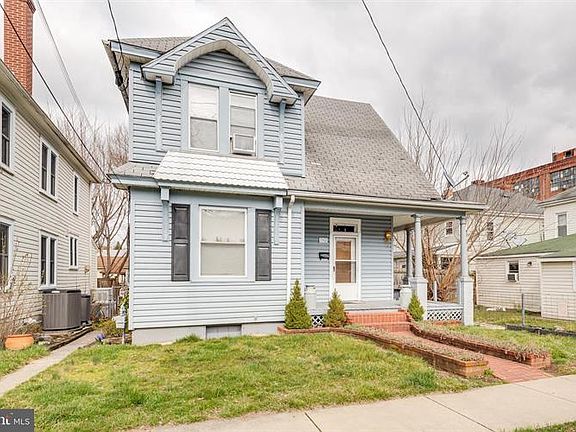 5th image of 706 W John St
