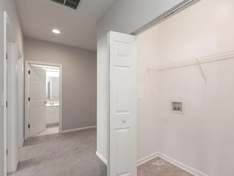 2218 Colfax Ln — Photo 18