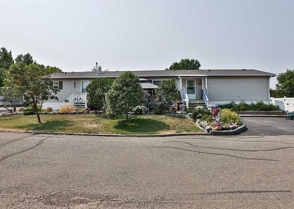 1st image of 402 Station St
