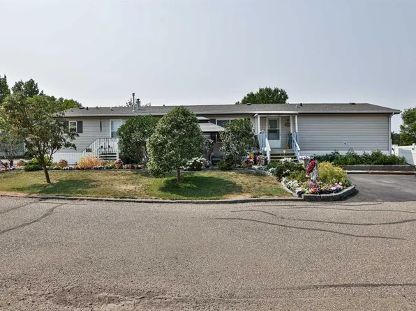 402 Station St, Coaldale, AB T1M 1P5