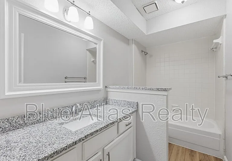 2601 Stanford St #B — Photo 13