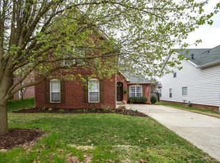 6836 Bridgewater Dr, Nashville, TN 37221