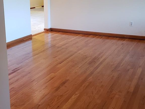 3rd image of 424 Lawndale Dr