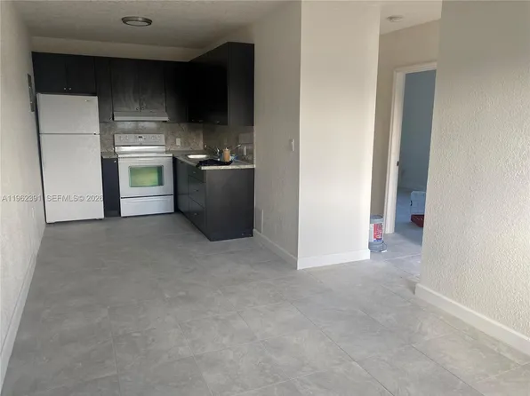 10030 W Indigo St #9, Miami, FL 33157