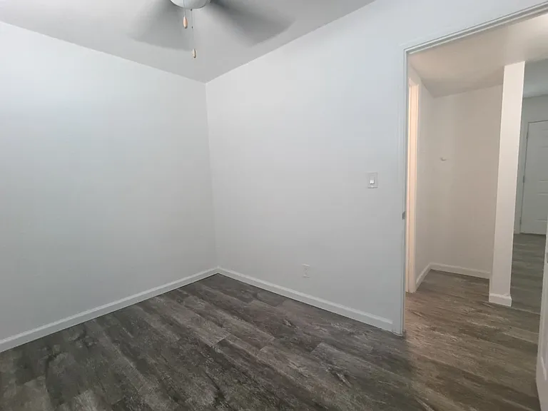 6423 S 10th St #3 — Photo 8
