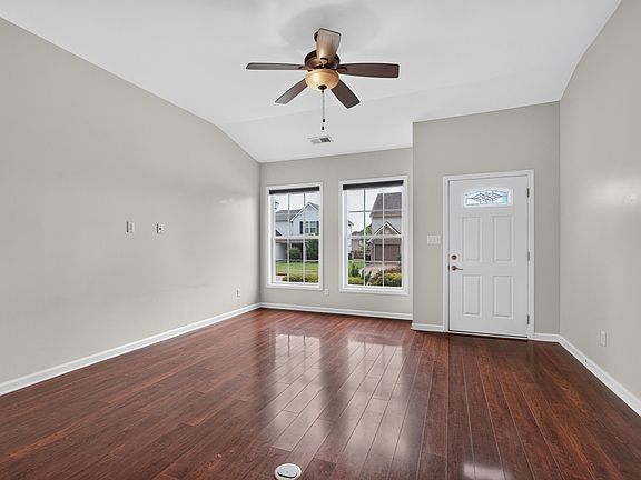 4th image of 96 Brookford Way