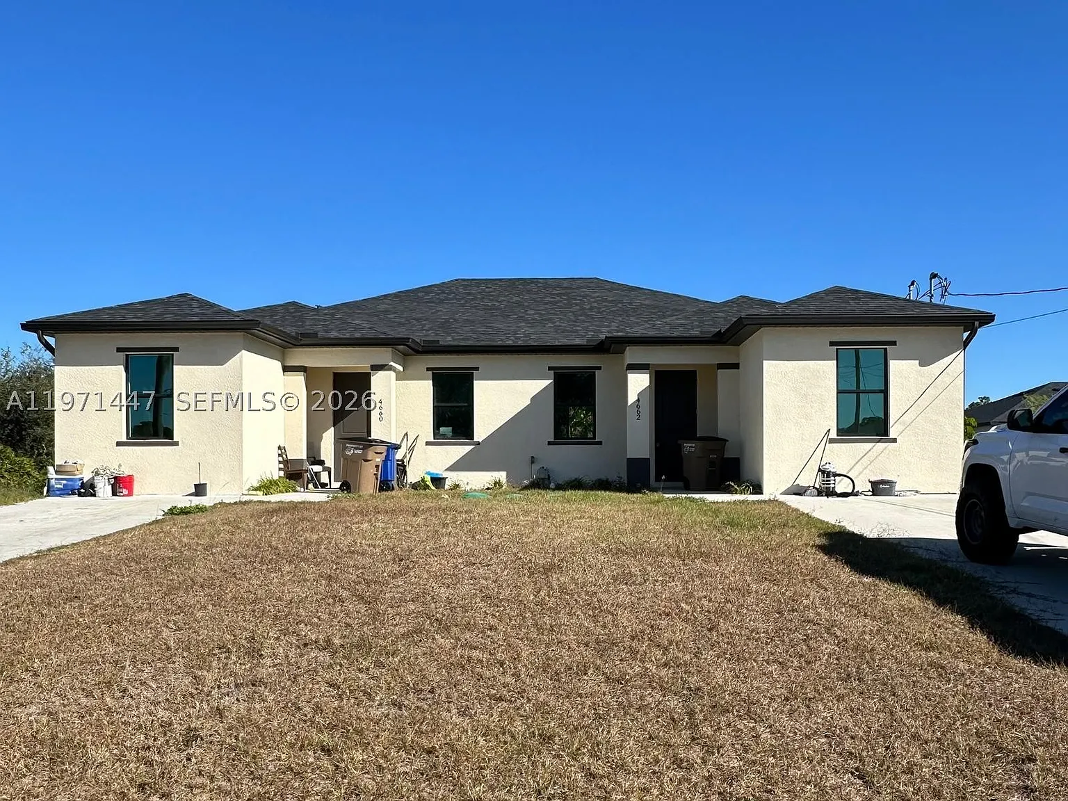 3 bed, 2.0 bath, 2246 sqft, $1,700 — Photo 2