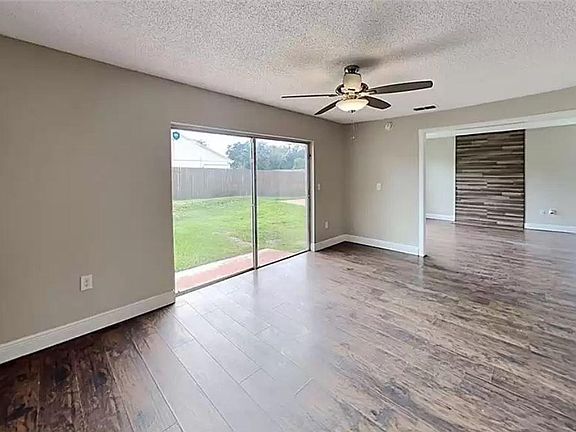 5th image of 1675 Sailpoint Dr W