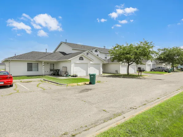 2437 14th St E #2437, Glencoe, MN 55336