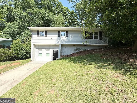 2nd image of 3169 Pennington Cir SW