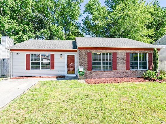 3rd image of 665 Trails Ln