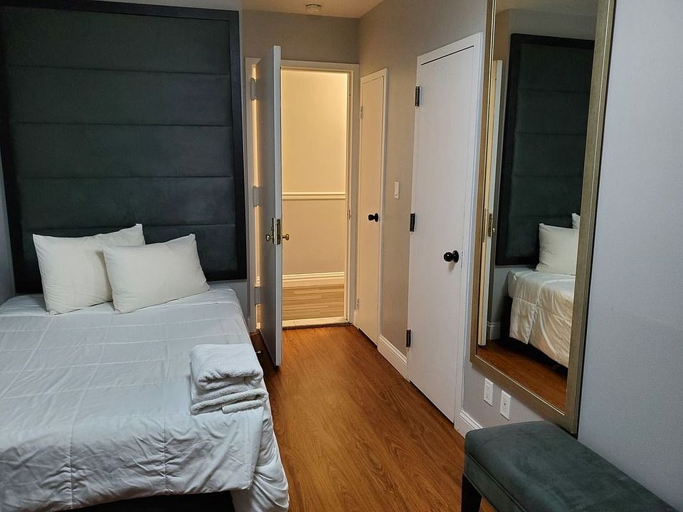 2nd image of 308 W 94th St #425