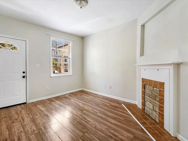1709 Legrand St — Photo 9