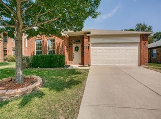 7901 Swan Park Dr, Denton, TX 76210